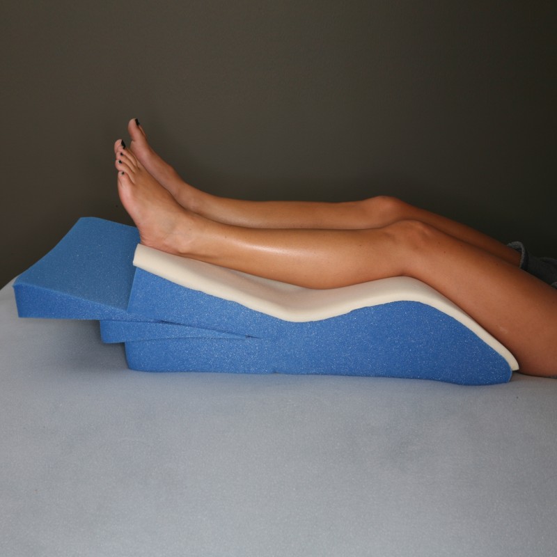 Leg support top for sleeping