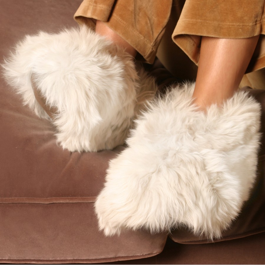 white fluffy house slippers